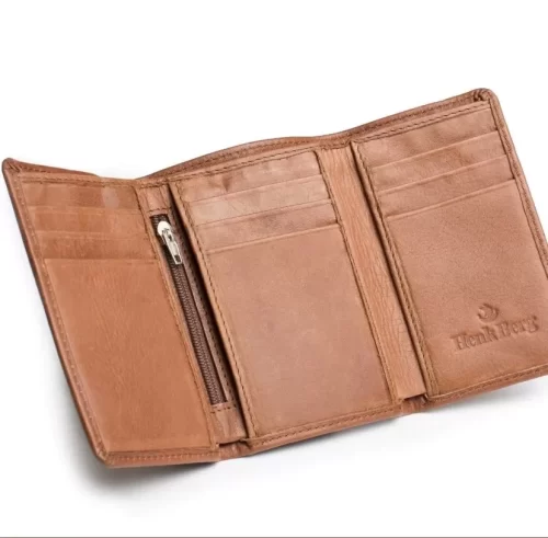 Henk Berg Leif Wallet opened